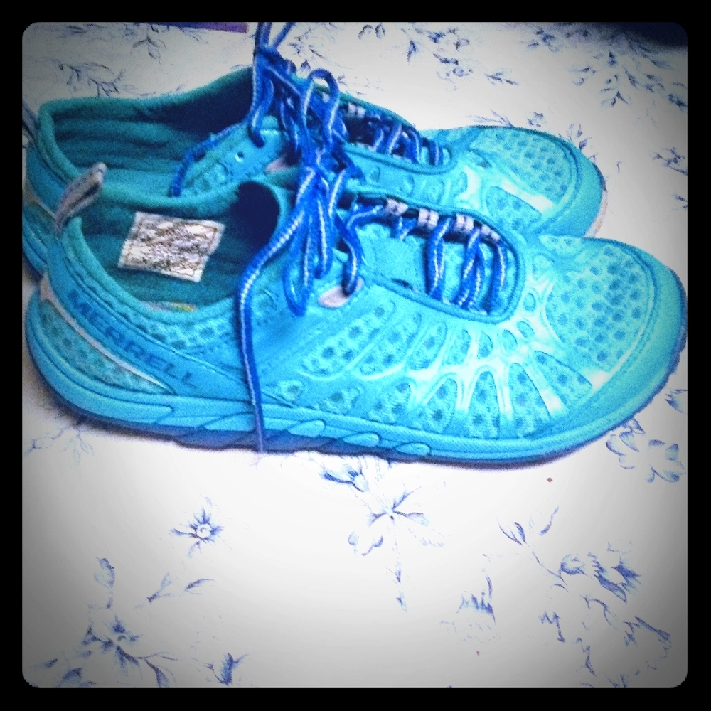 Merrill Aqua Shoes